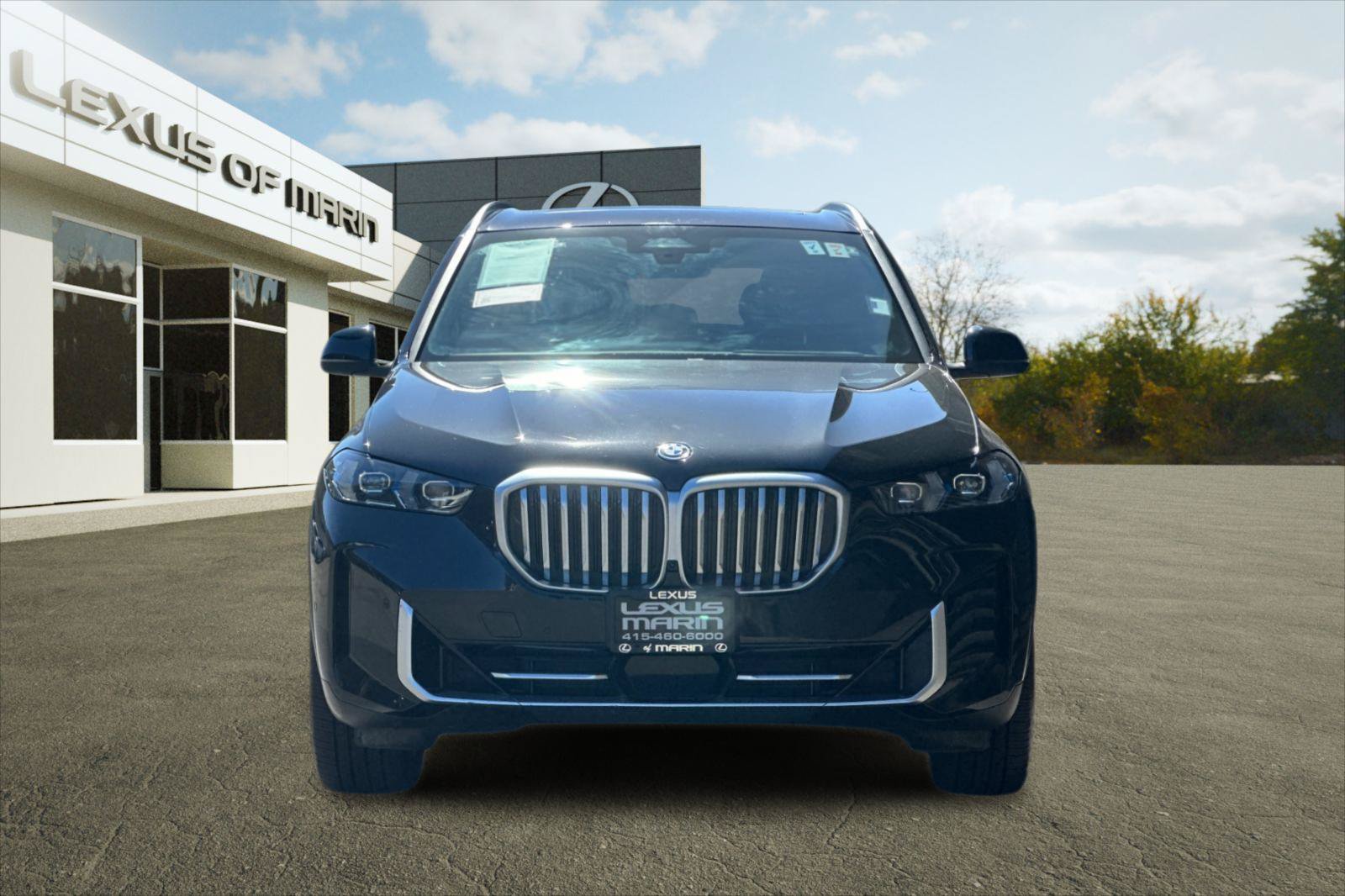 Used 2024 BMW X5 xDrive50e w/ Premium Package AWD/4WD image 6