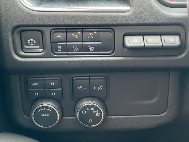 Certified 2023 Chevrolet Tahoe Premier AWD/4WD image 25