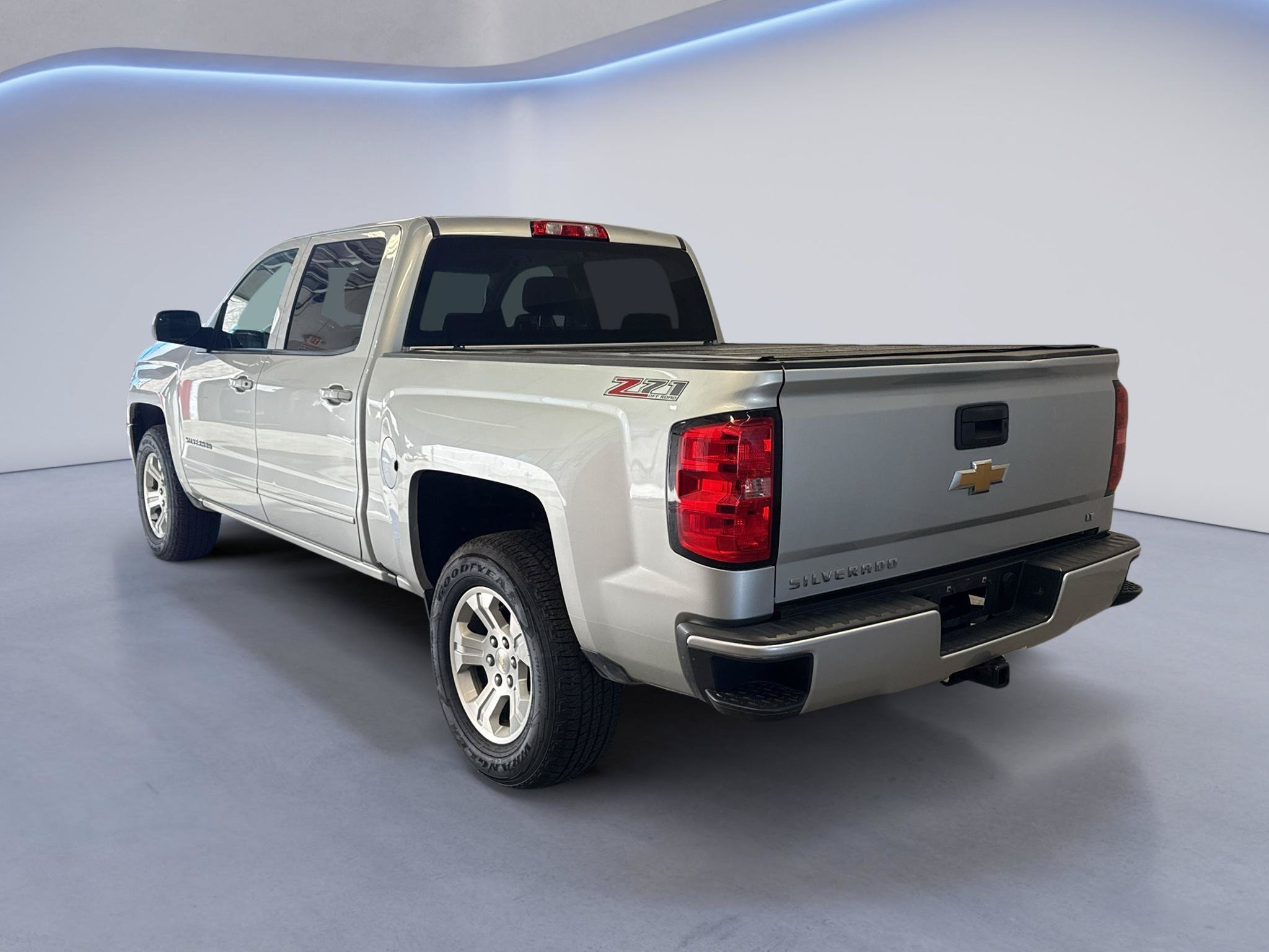 Used 2017 Chevrolet Silverado 1500 LT w/ All Star Edition AWD/4WD image 5