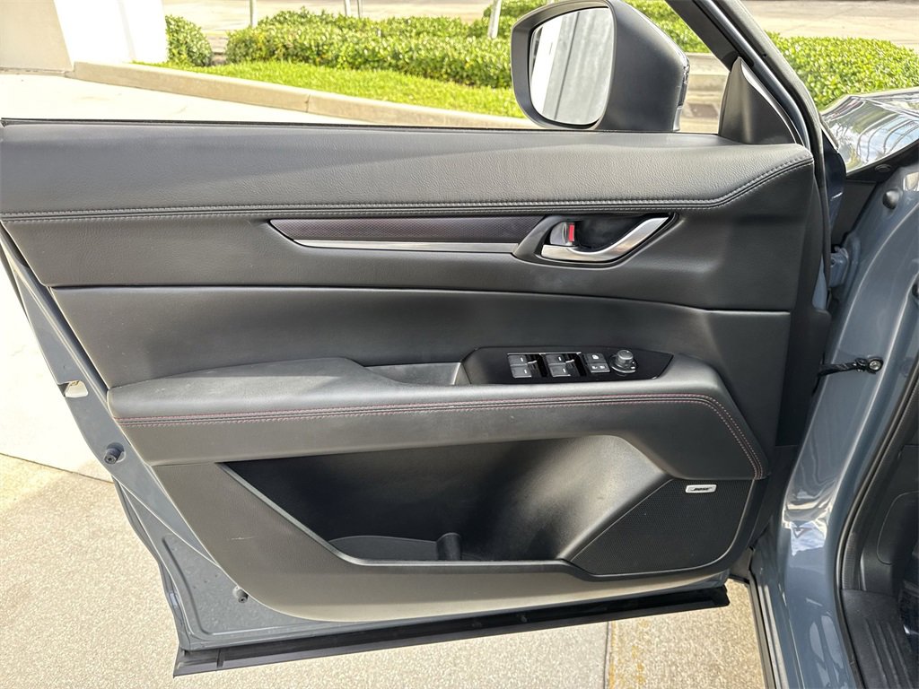 Used 2023 MAZDA CX-5 Carbon Edition image 40