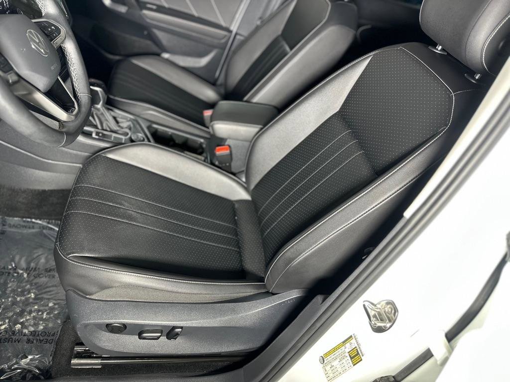 Used 2022 Volkswagen Tiguan SE image 27