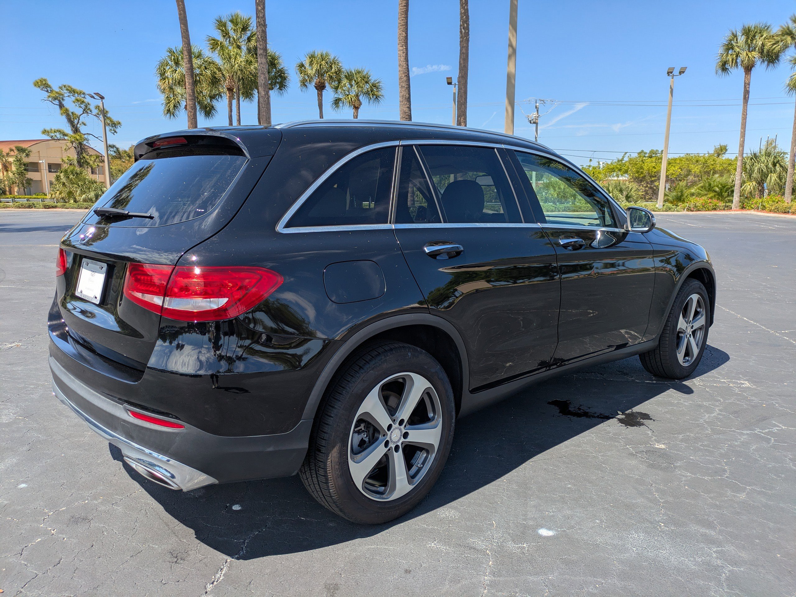 Used 2017 Mercedes-Benz GLC 300 image 6