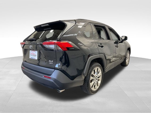 Used 2021 Toyota RAV4 XLE Premium AWD/4WD image 7