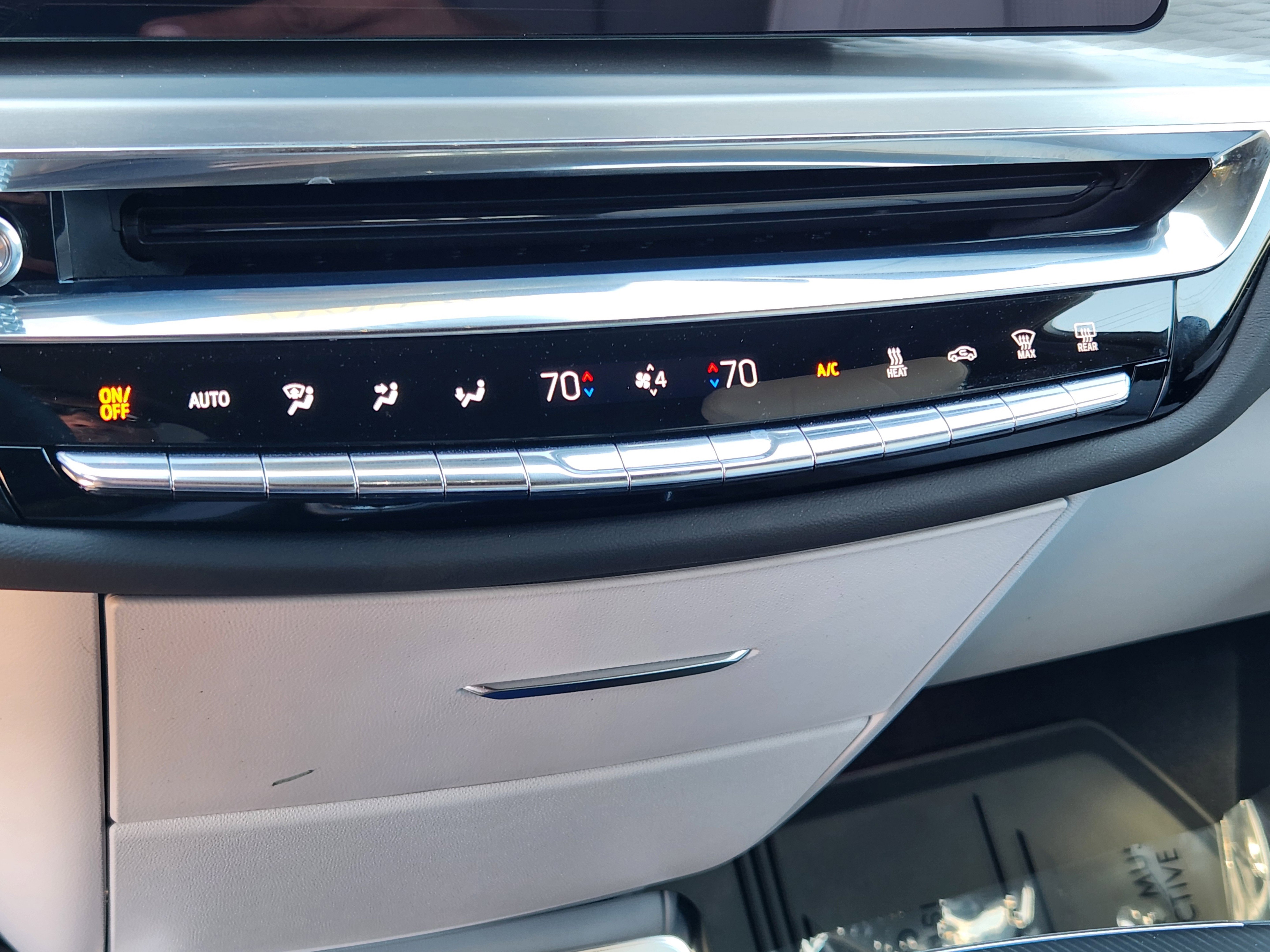 New 2025 Cadillac Lyriq Sport image 28