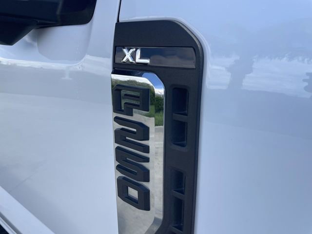 Used 2024 Ford F250 XL w/ 360-Degree Camera Package AWD/4WD image 29