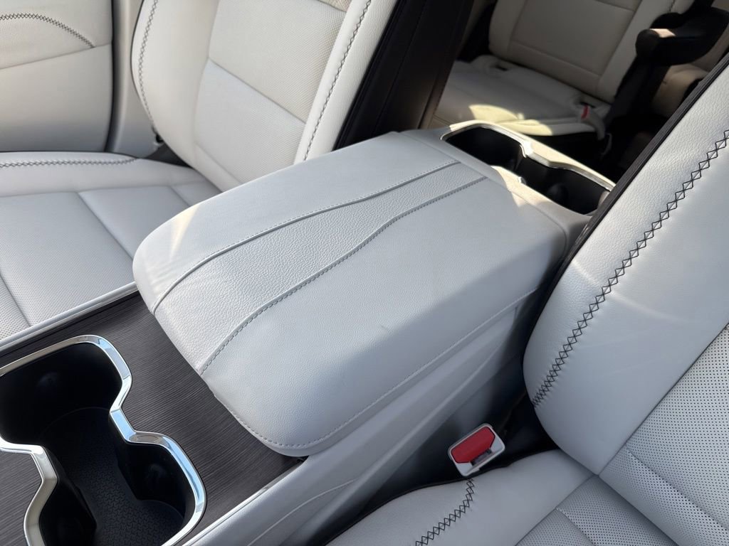 New 2026 GMC Acadia Denali w/ Super Cruise Package image 41