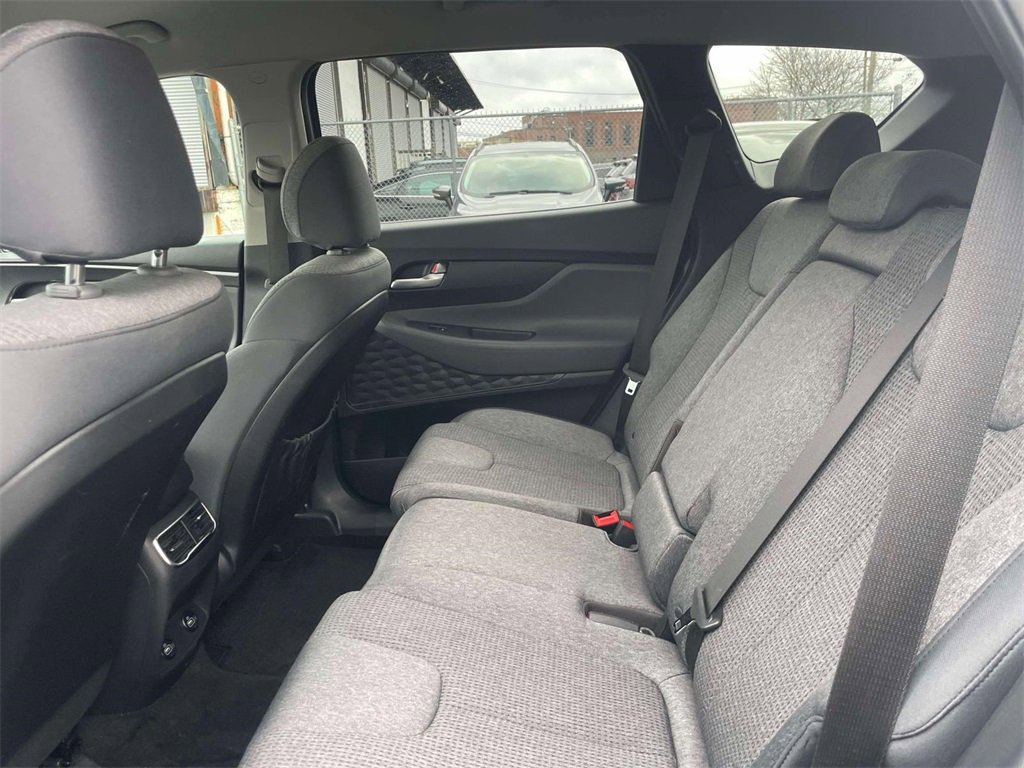 Used 2023 Hyundai Santa Fe SE image 12