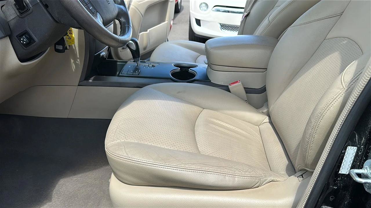 Used 2009 Kia Borrego EX w/ Premium Pkg RWD image 19