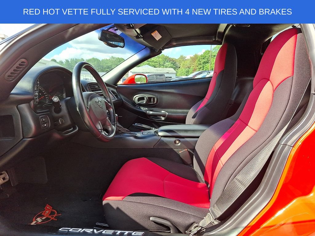 Used 2002 Chevrolet Corvette Coupe w/ Preferred Equipment Group2 RWD image 10