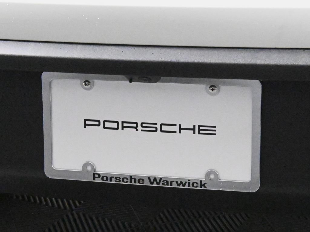 Used 2026 Porsche Macan AWD/4WD image 14