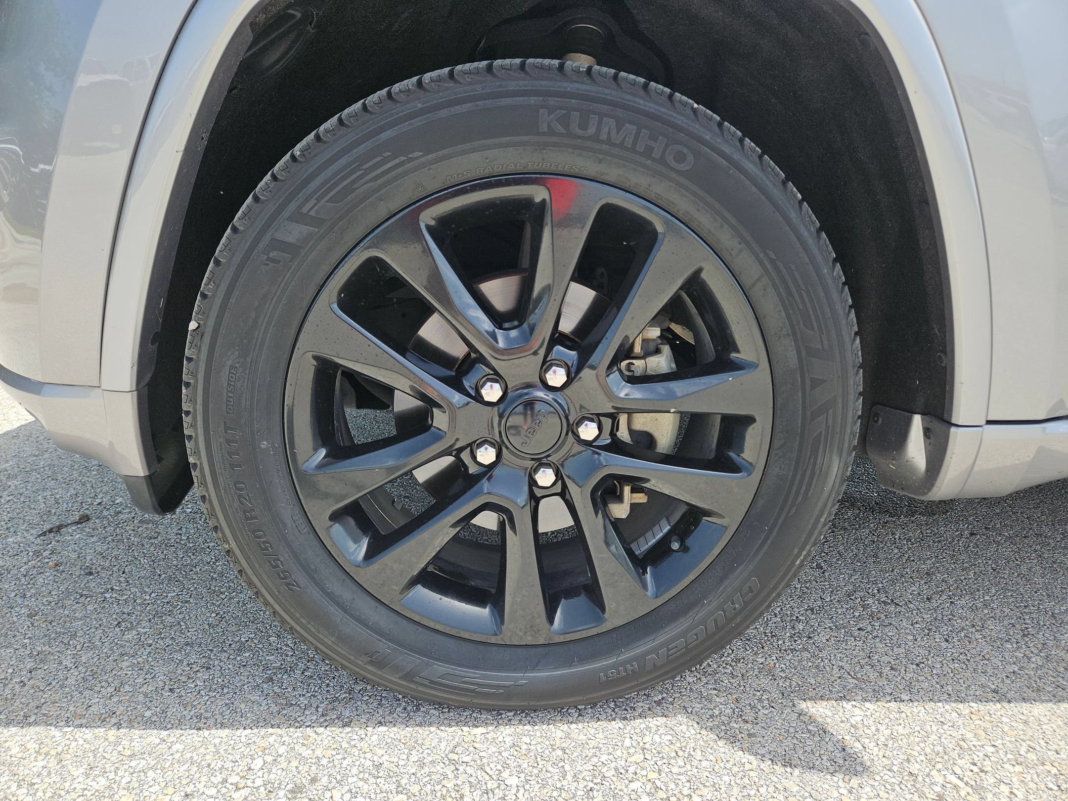 Used 2018 Jeep Grand Cherokee Altitude RWD image 31