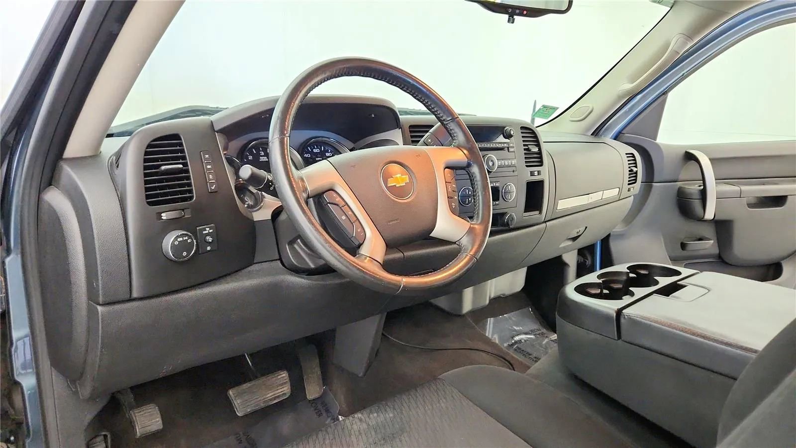Used 2013 Chevrolet Silverado 1500 LT w/ All-Star Edition AWD/4WD image 22
