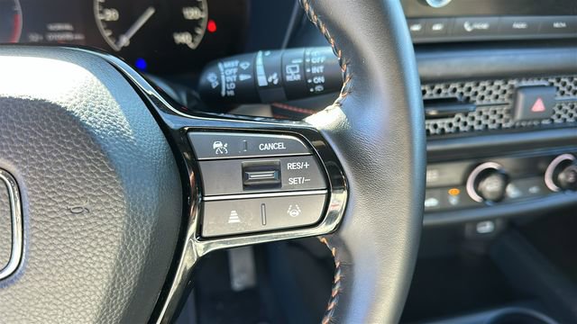 Used 2025 Honda HR-V Sport image 12