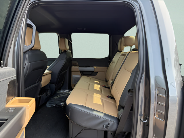 New 2026 Ford F250 Lariat w/ Black Appearance Package AWD/4WD image 5