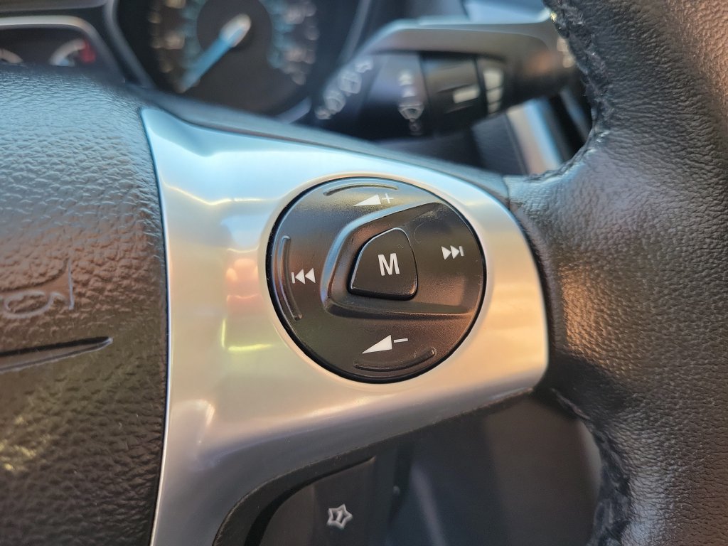 Used 2013 Ford Focus Titanium FWD image 23