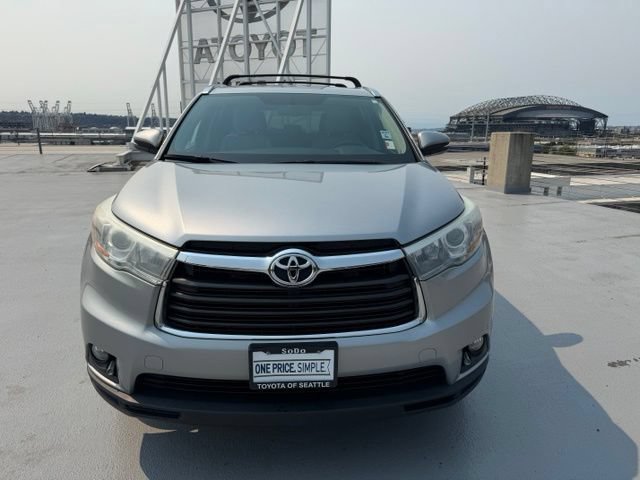Used 2015 Toyota Highlander XLE AWD/4WD image 8