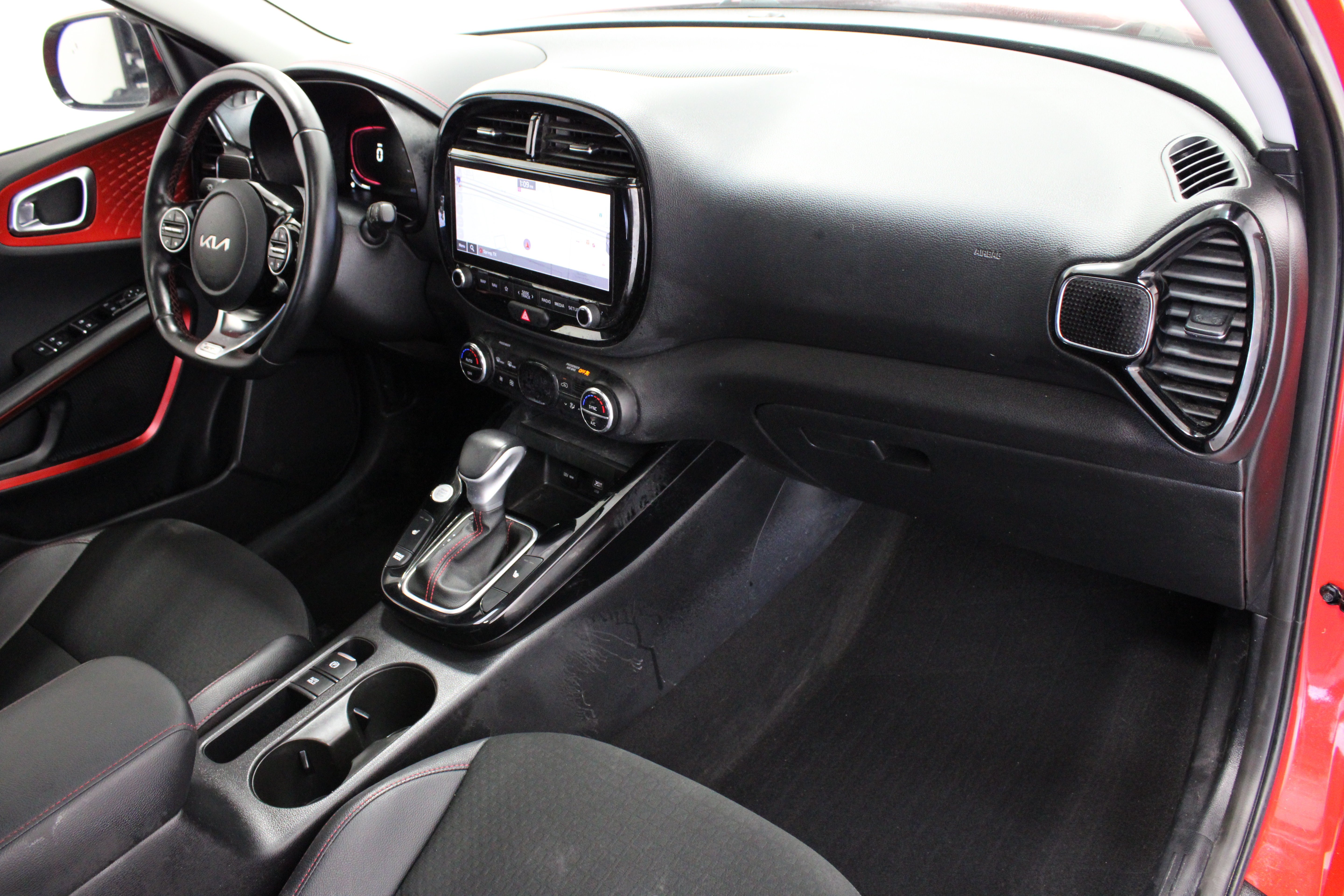Used 2023 Kia Soul GT-Line w/ GT-Line Technology Package FWD image 38