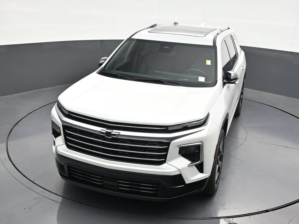 Used 2025 Chevrolet Traverse High Country FWD image 24