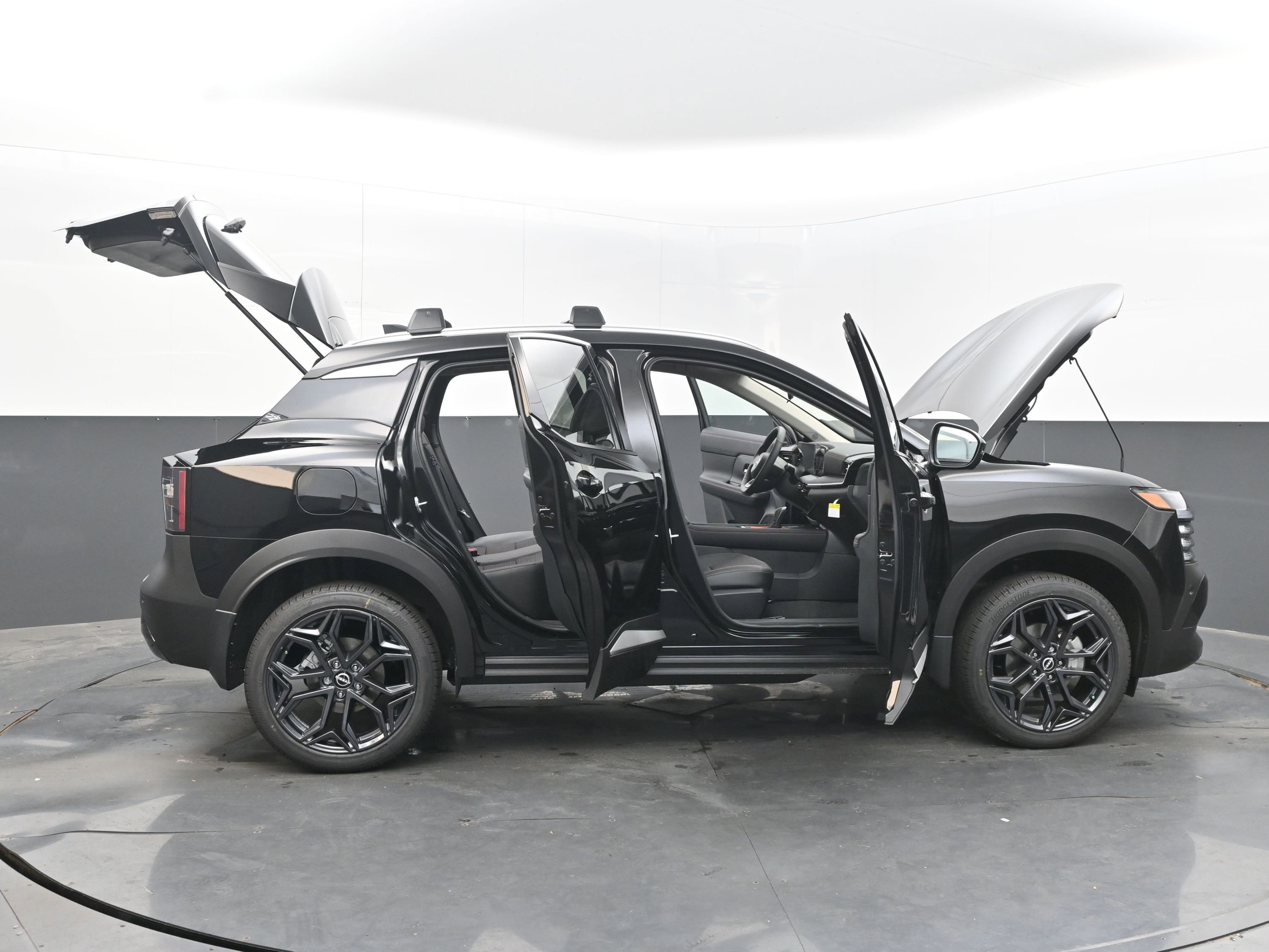 New 2026 Nissan Kicks SR image 43