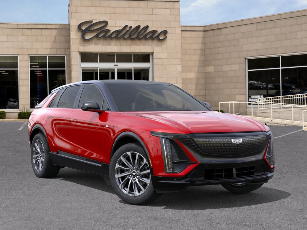 New 2027 Cadillac Lyriq Sport w/ LPO, Floor Liner Package AWD/4WD image 9