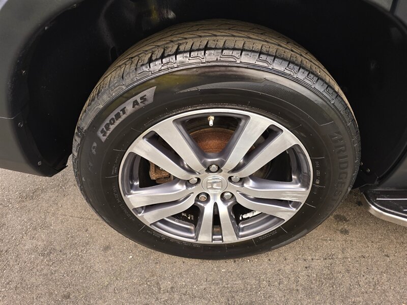 Used 2017 Honda Pilot EX-L image 27
