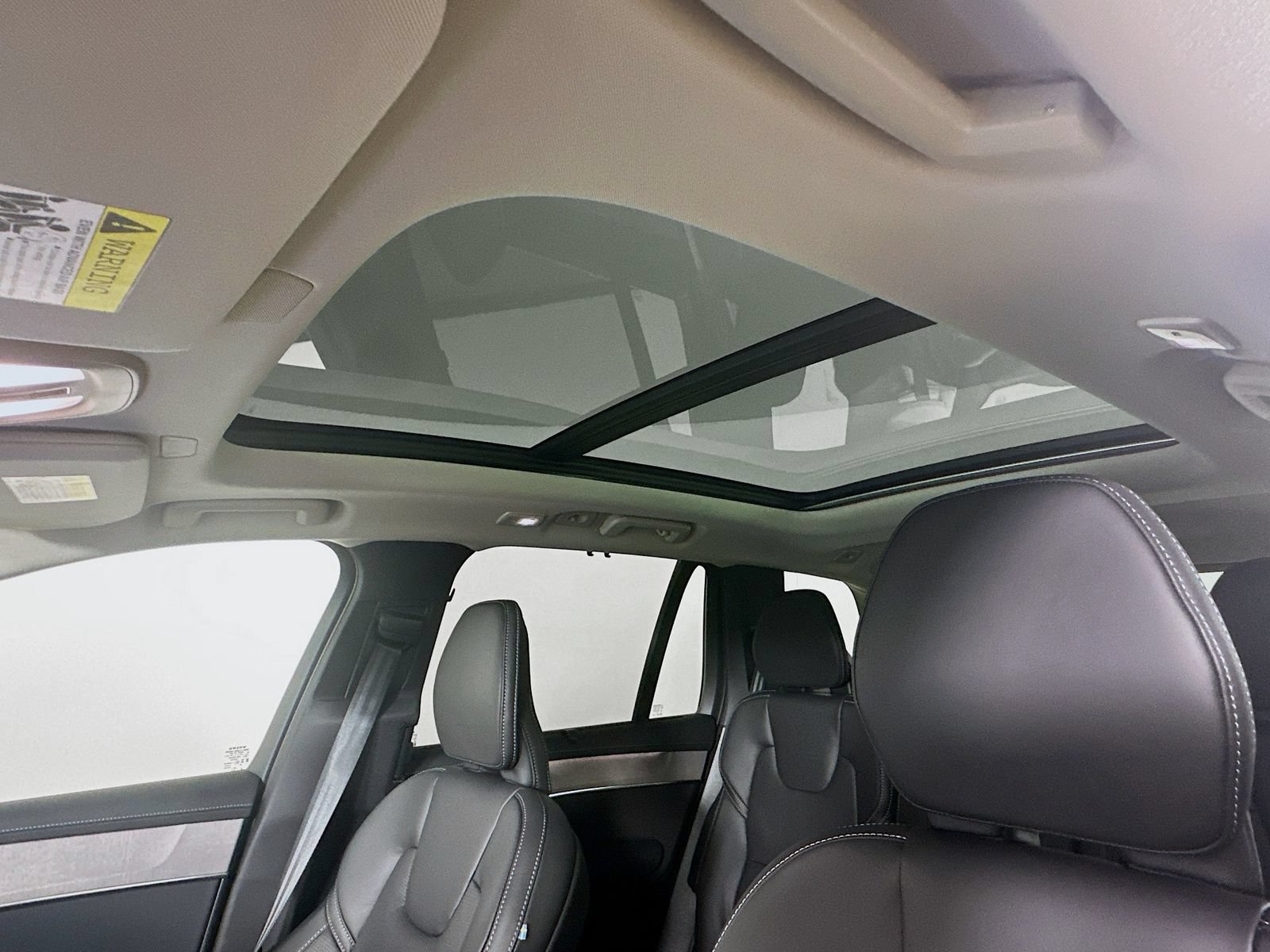 New 2026 Volvo XC90 B6 Ultra w/ Protection Package Premier AWD/4WD image 31