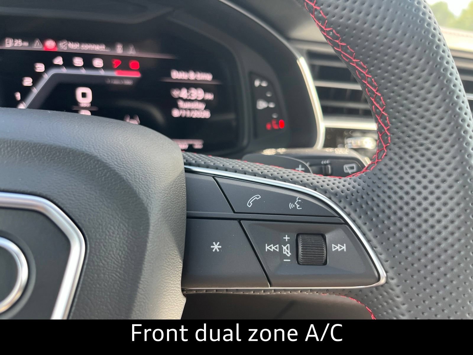 New 2026 Audi SQ8 Prestige AWD/4WD image 11
