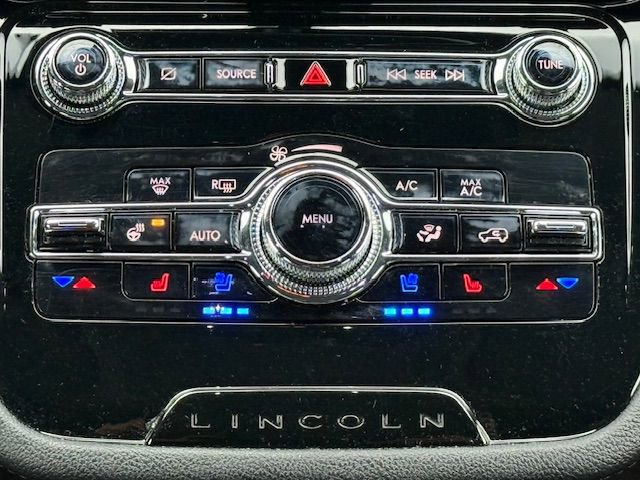 Used 2022 Lincoln Corsair AWD w/ Premium Package image 24