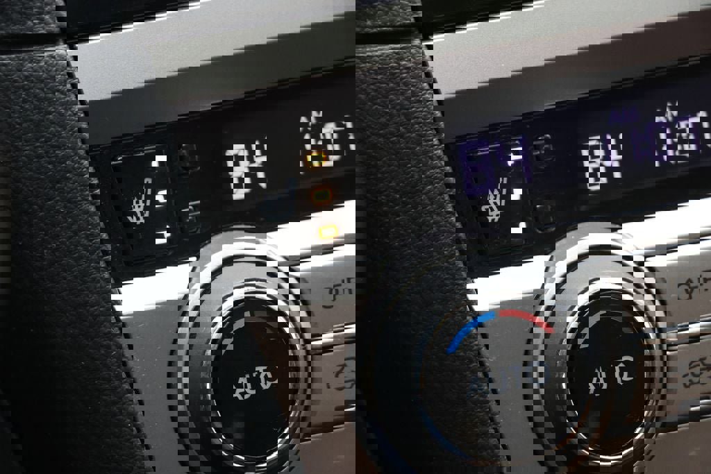 Used 2017 Subaru Outback 2.5i Touring w/ Popular Package #5A image 28