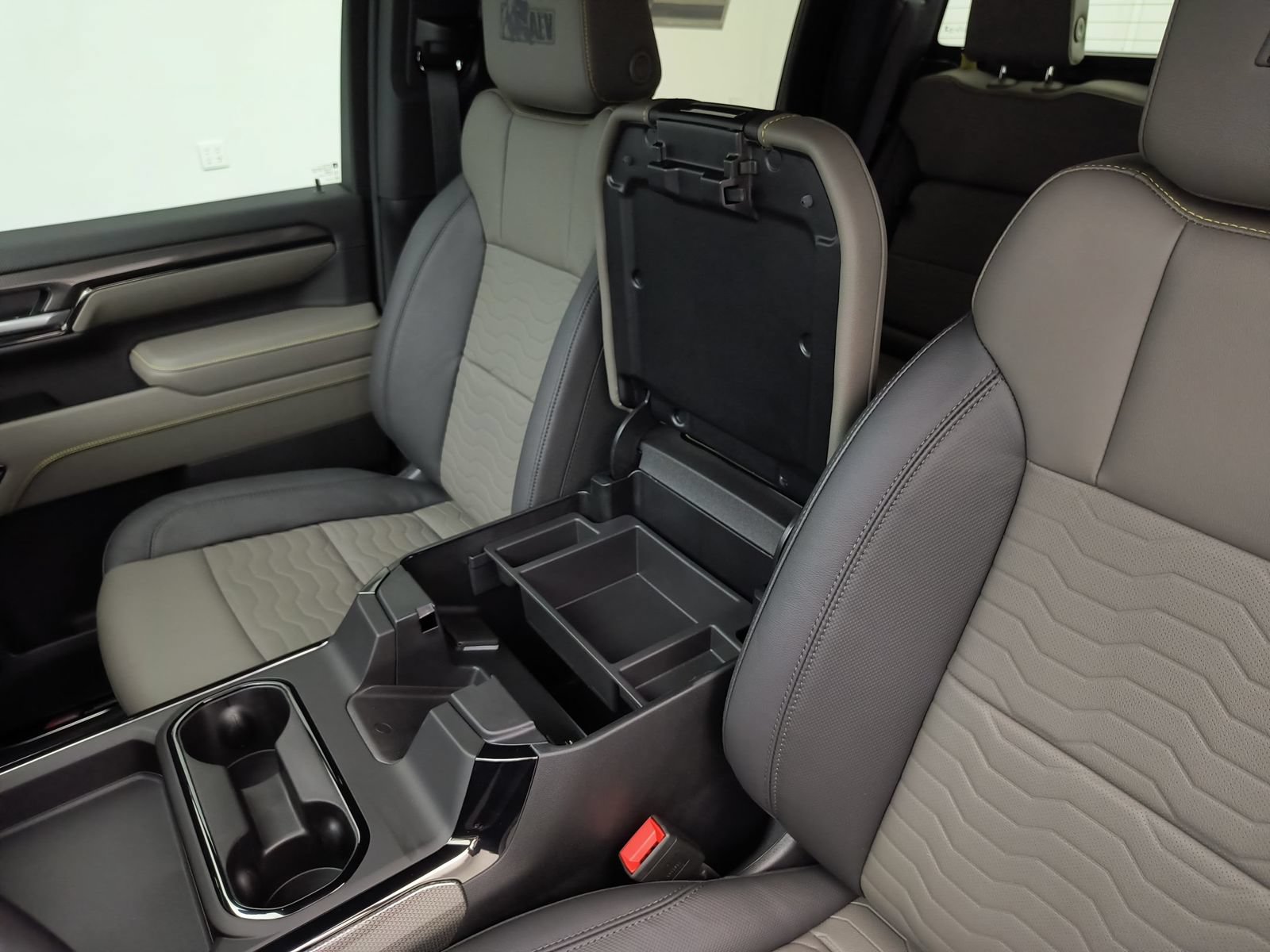 New 2026 Chevrolet Silverado 2500 ZR2 w/ ZR2 Bison Edition AWD/4WD image 30