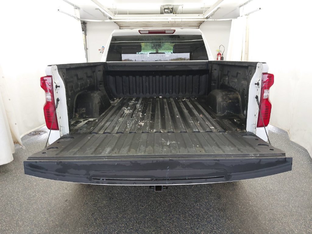 Used 2023 Chevrolet Silverado 1500 LT AWD/4WD image 10