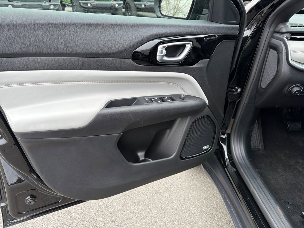 New 2026 Jeep Compass Limited image 10