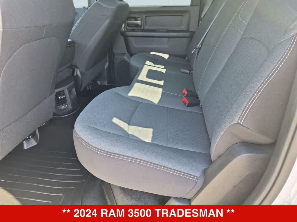 Used 2024 RAM 3500 Tradesman w/ Towing Technology Group AWD/4WD image 18