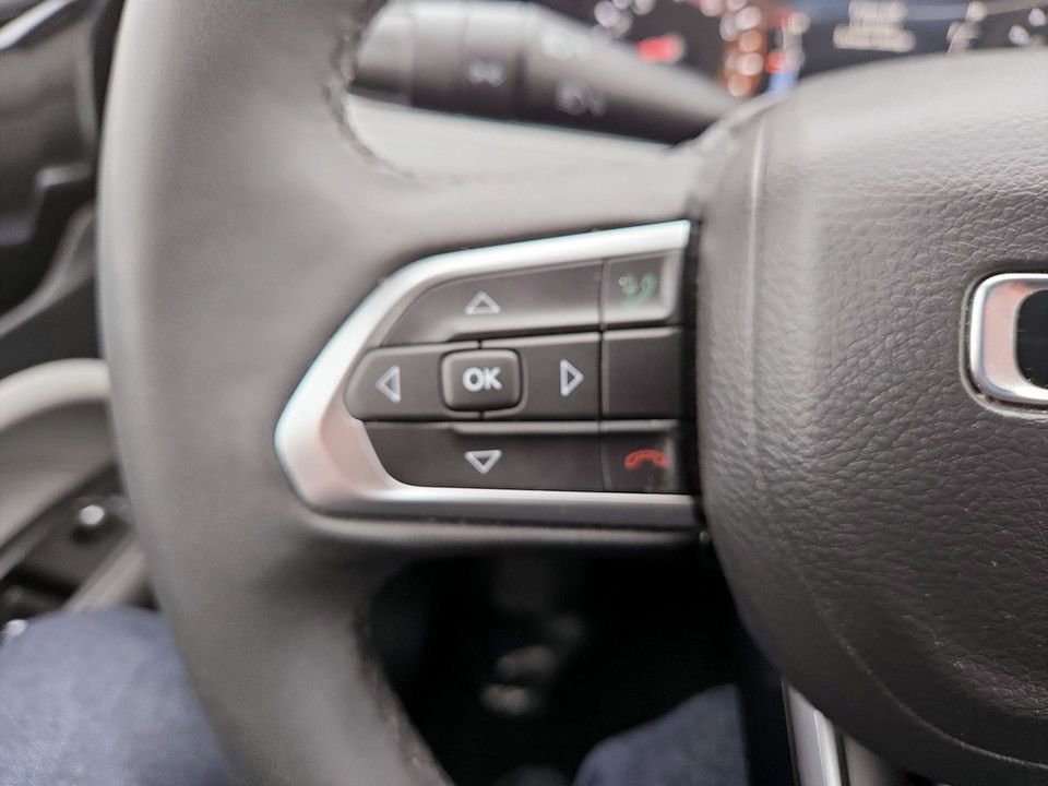 Used 2024 Jeep Compass Limited image 18