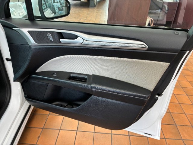 Used 2018 Ford Fusion S image 21