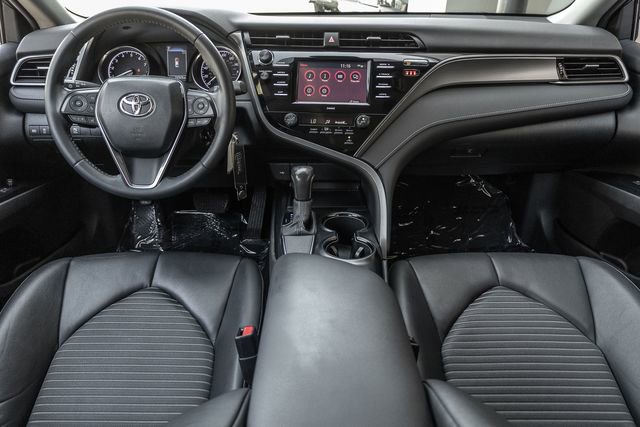 Used 2020 Toyota Camry SE FWD image 7