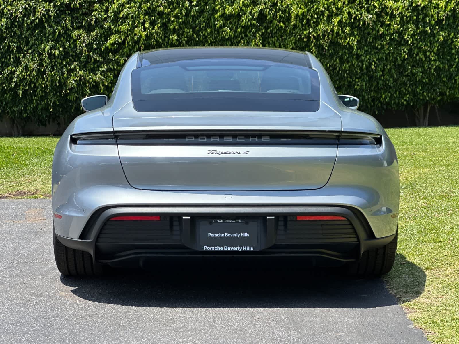 New 2026 Porsche Taycan AWD/4WD image 7