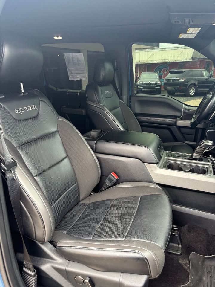 Used 2019 Ford F150 Raptor w/ Equipment Group 802A Luxury image 9
