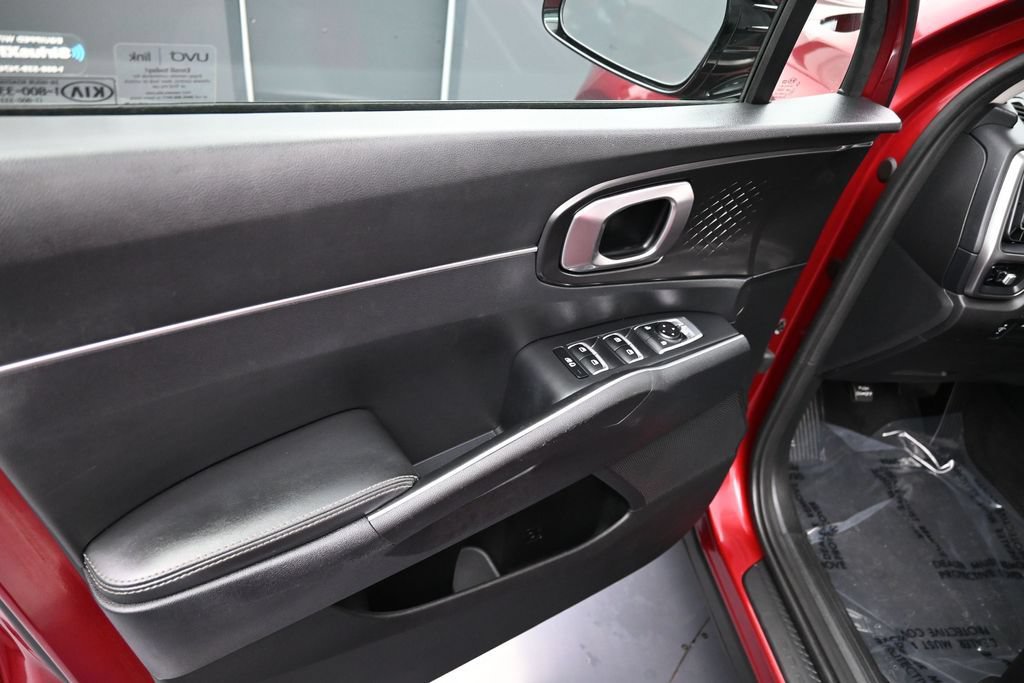 Used 2021 Kia Sorento S FWD image 15