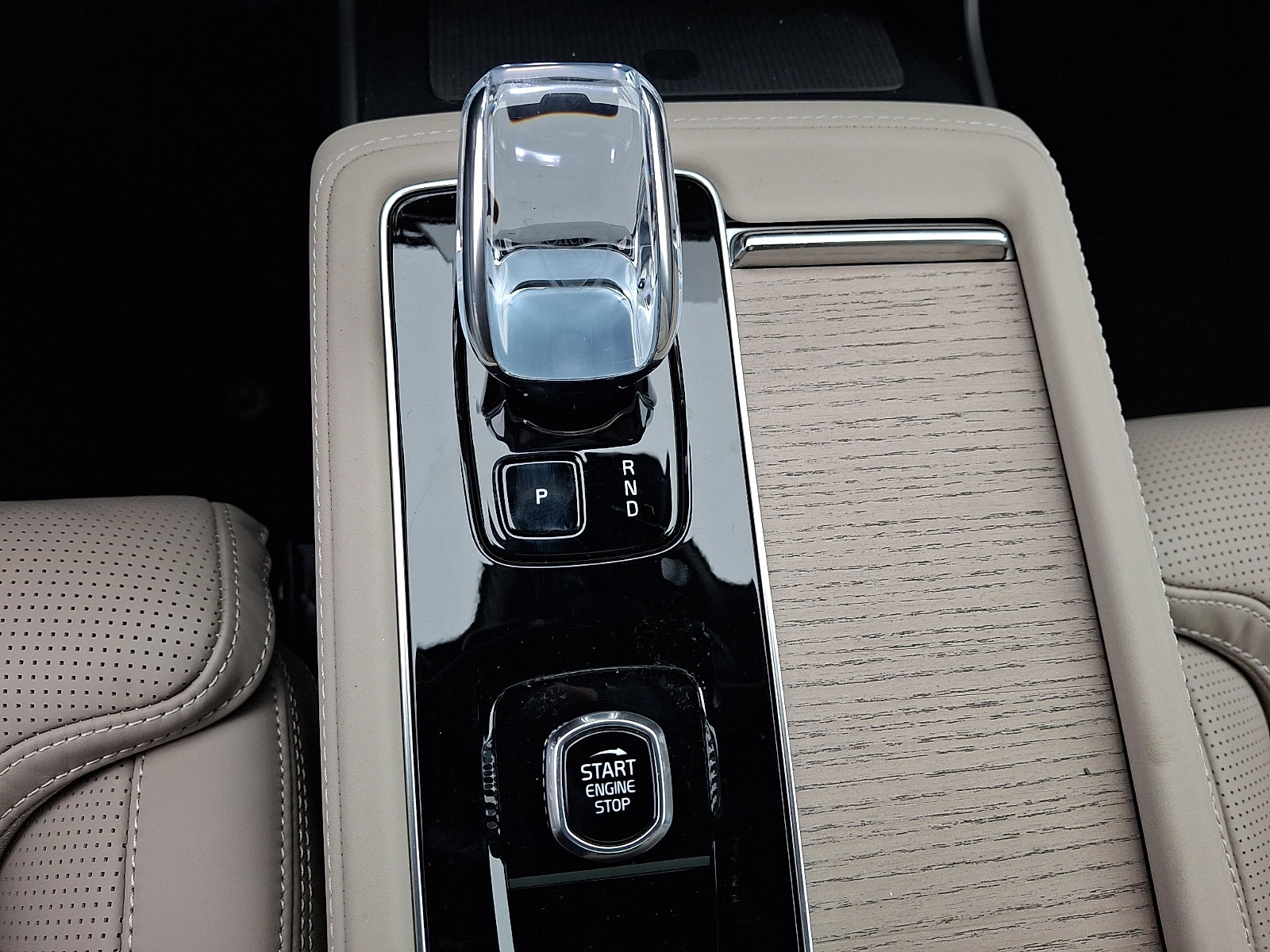 New 2026 Volvo XC90 T8 Ultra w/ Lounge Package image 10