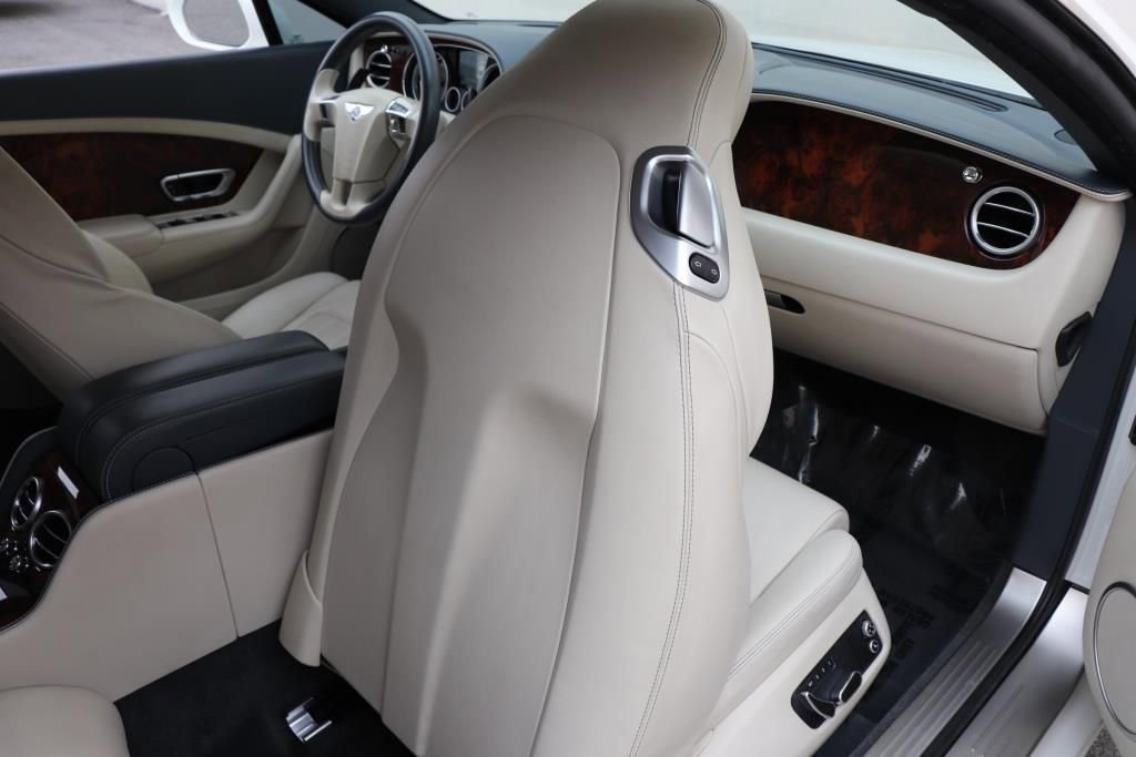 Used 2014 Bentley Continental GT image 36