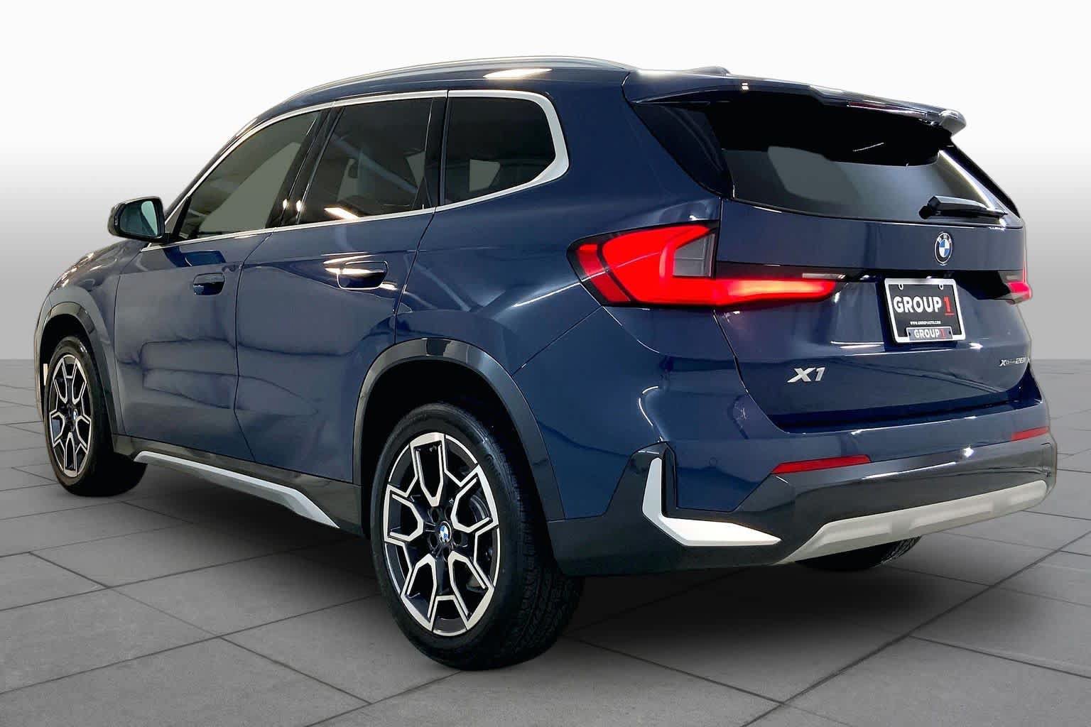 Used 2026 BMW X1 xDrive28i AWD/4WD image 11