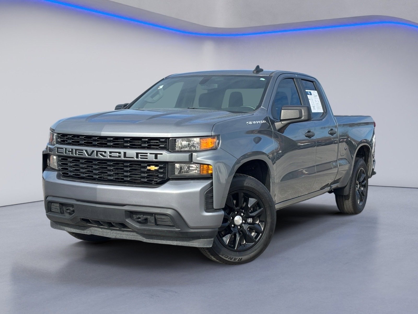 Used 2022 Chevrolet Silverado 1500 Custom image 2