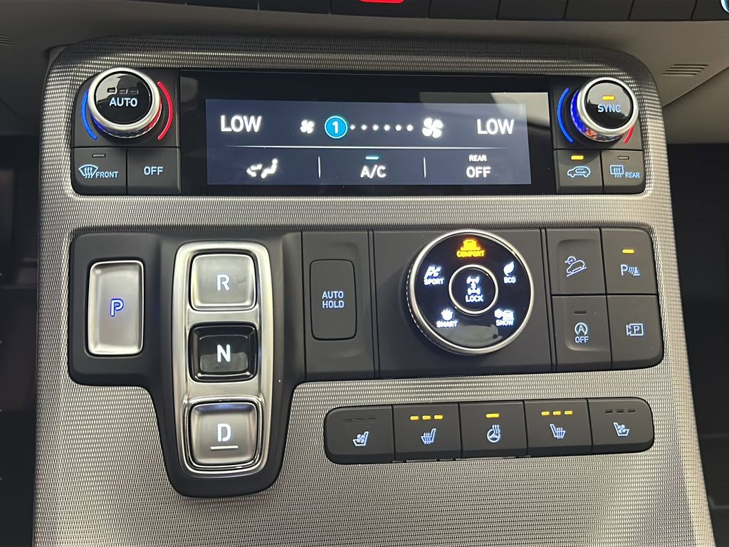 Used 2024 Hyundai Palisade Calligraphy image 32