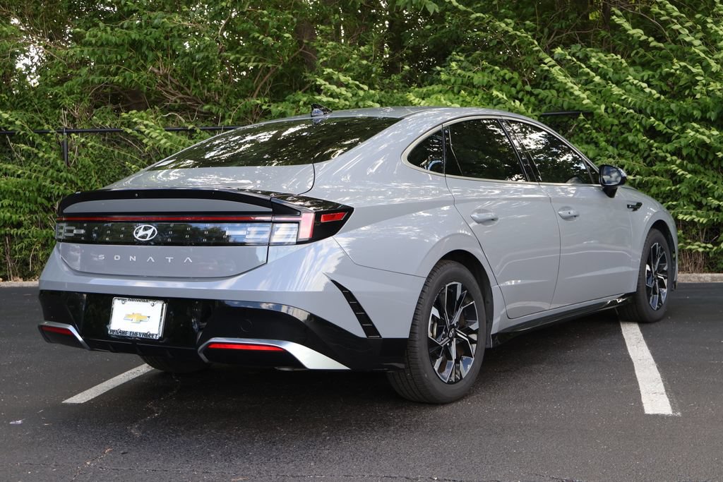 Used 2024 Hyundai Sonata SEL FWD image 8