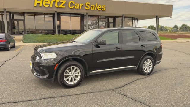 Used 2024 Dodge Durango SXT w/ 3rd Row Seating Group AWD/4WD image 4