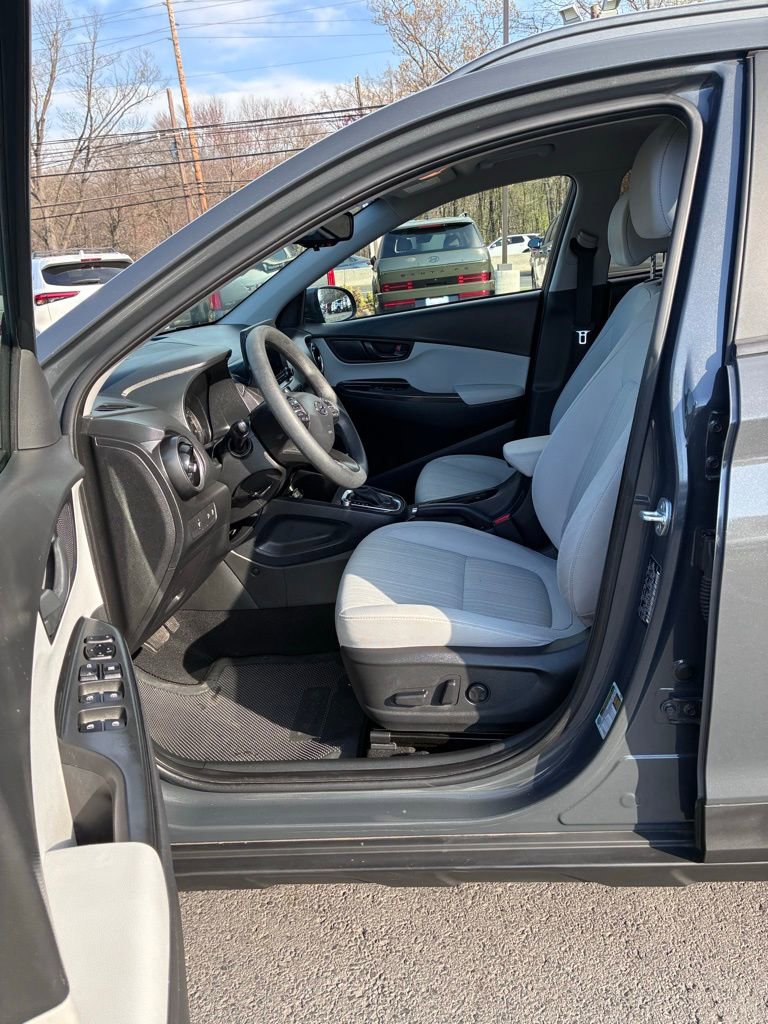 Used 2023 Hyundai Kona SEL AWD/4WD image 25