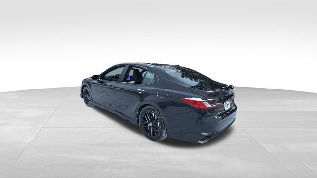 Used 2025 Toyota Camry SE image 5