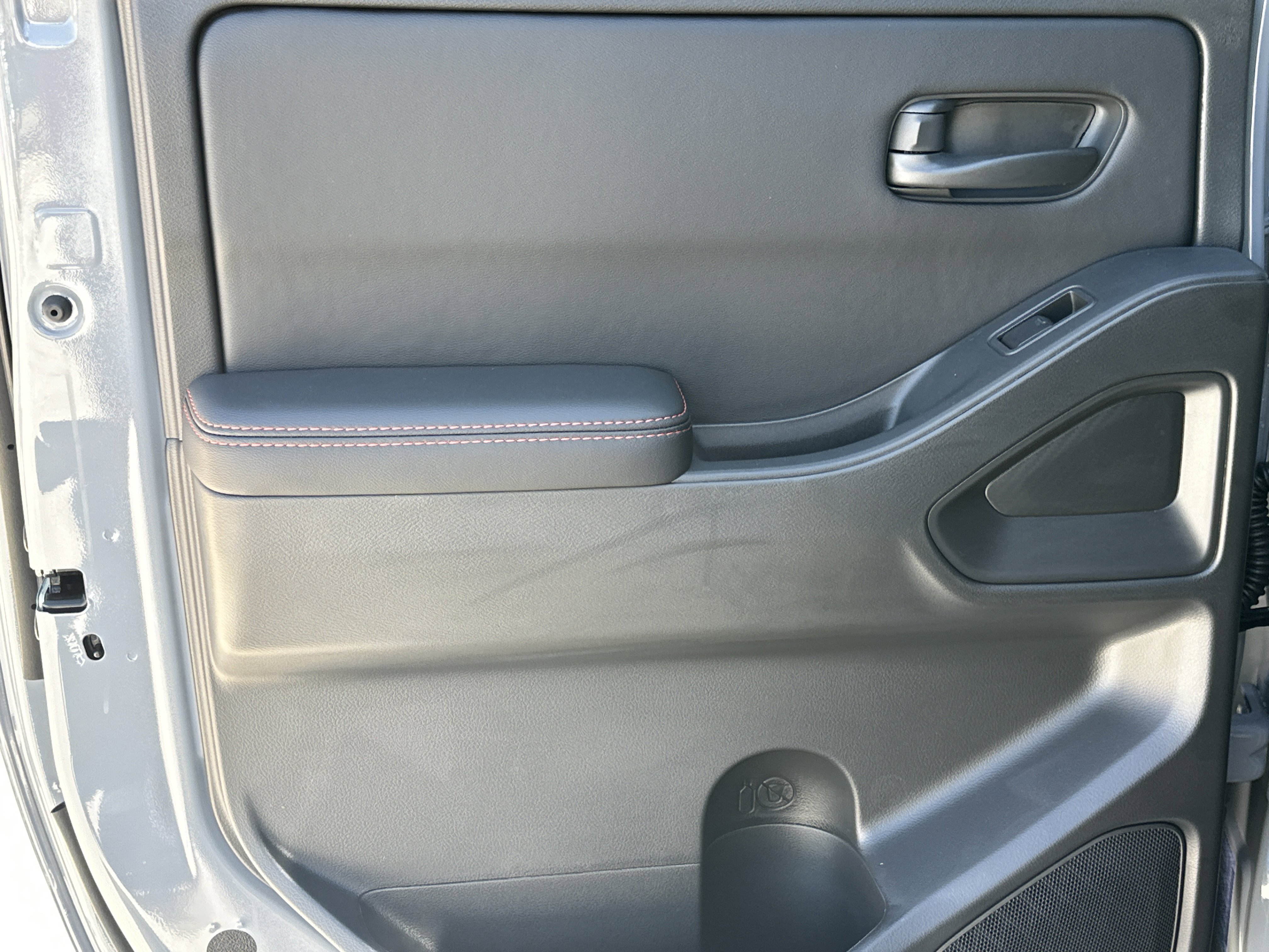 New 2026 Nissan Frontier PRO-4X w/ Pro-4x Convenience Package image 21