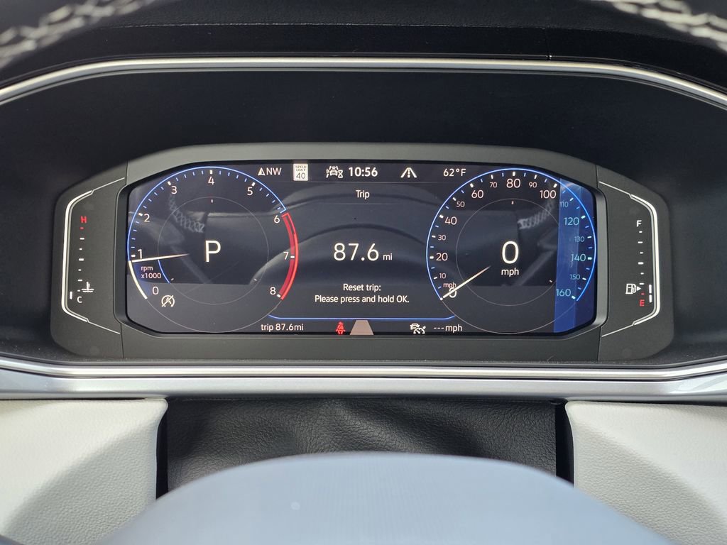 New 2026 Volkswagen Taos SEL image 11